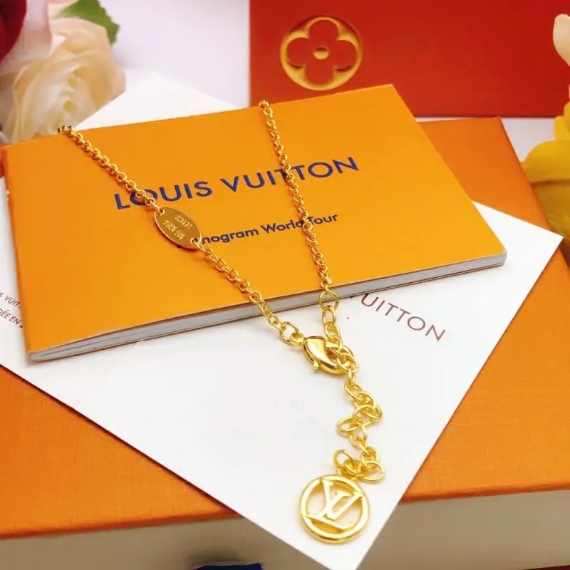 louis vuitton collier s_122b7252